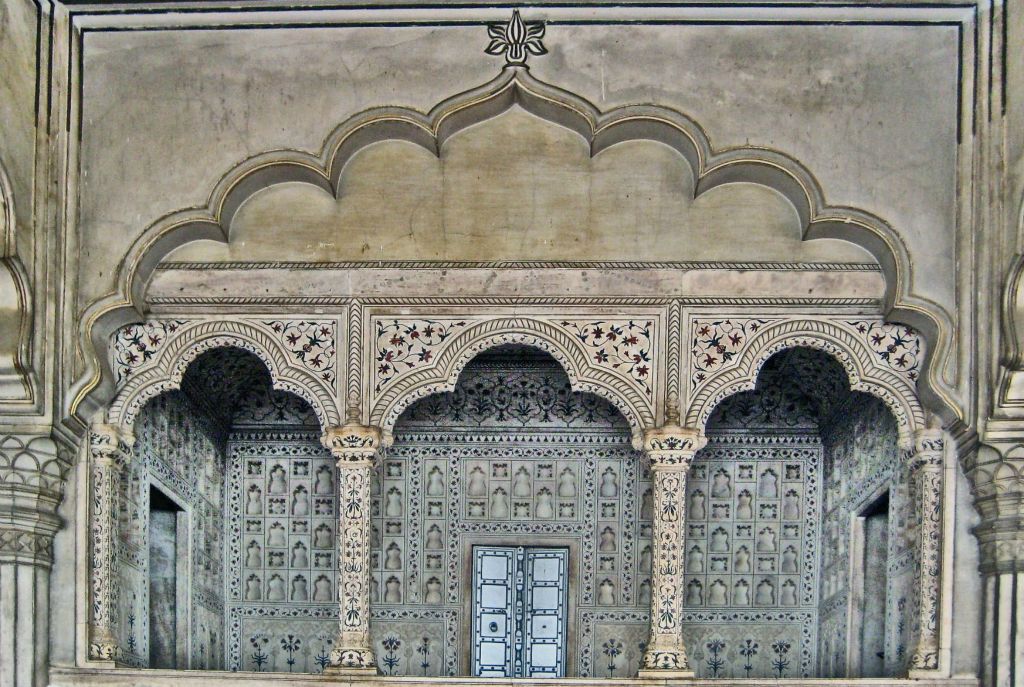 The original location of the Peacock Throne in Agra Fort before it was stolen.